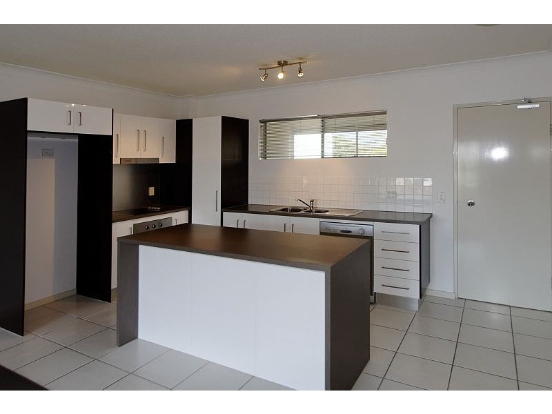 4/65 John Street, Redcliffe QLD 4020