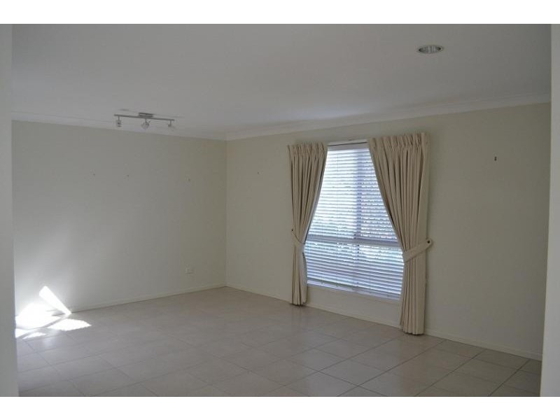 2 Eastcourt lane, Sunnybank Hills QLD 4109