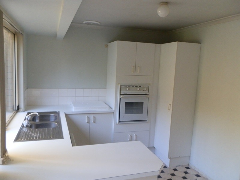 13 Birch Crt, Oxenford QLD 4210