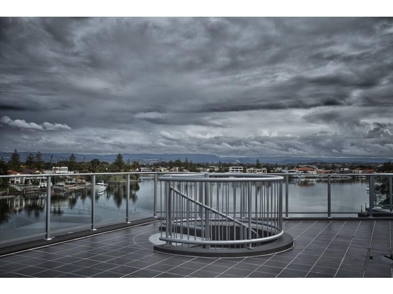 30 Paradise Island, Surfers Paradise QLD 4217