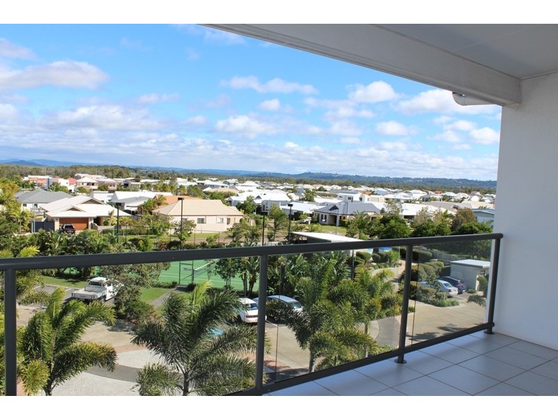 51/4 Grand Parade, Kawana Island QLD 4575