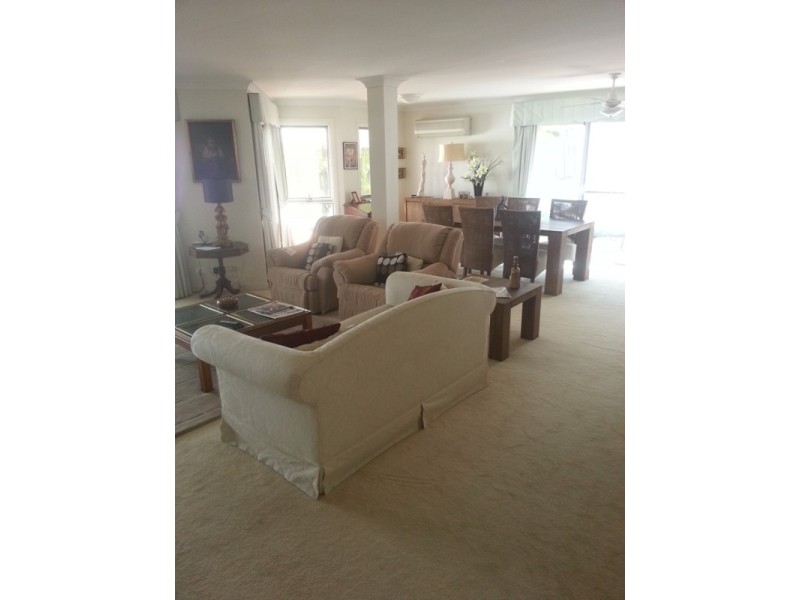 6/100 Cotlew St East, Southport QLD 4215