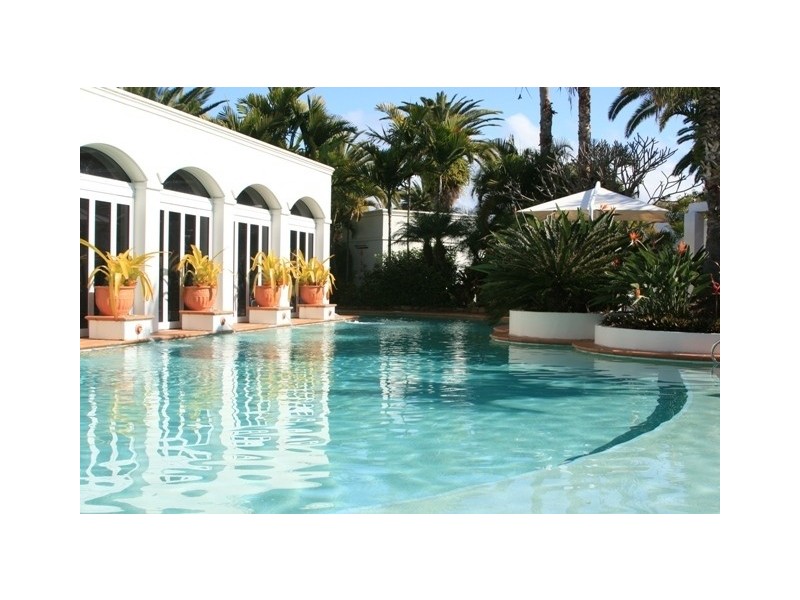 17/100 Cotlew St East, Southport QLD 4215