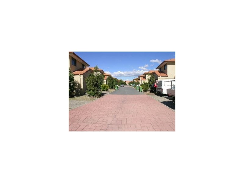 21 Regensberg Close, Varsity Lakes QLD 4227