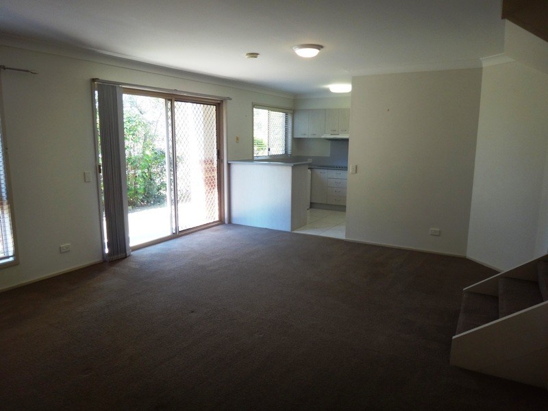 A/757 Ashmore Road, Ashmore QLD 4214