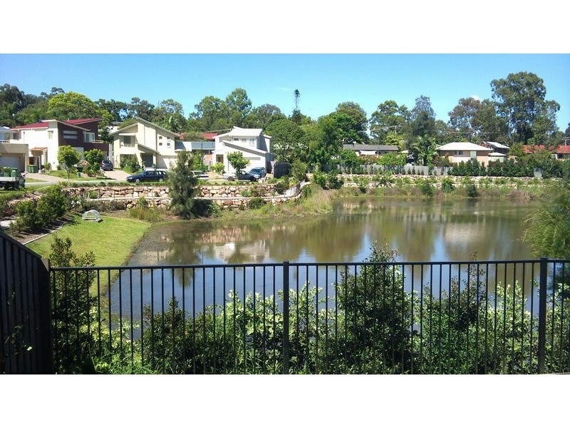 13 Marks Drive, Varsity Lakes QLD 4227