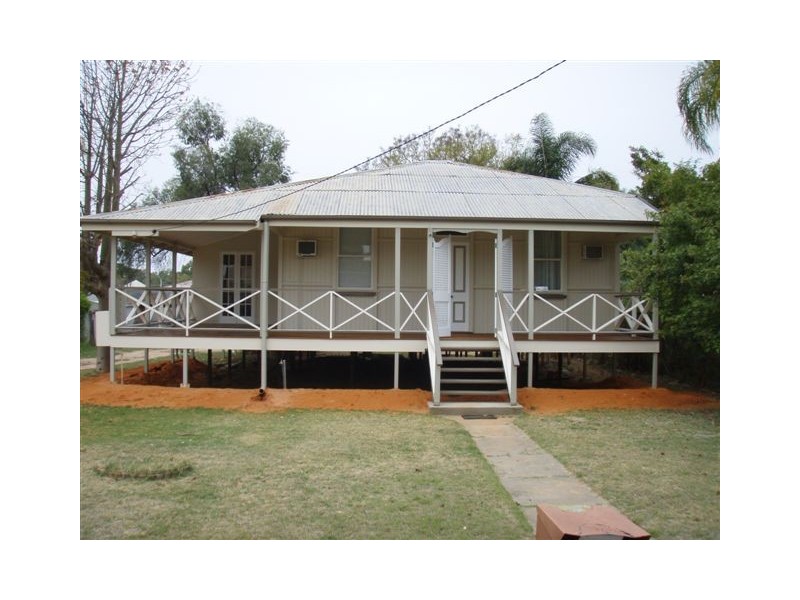 18 Watson Street, Charleville QLD 4470