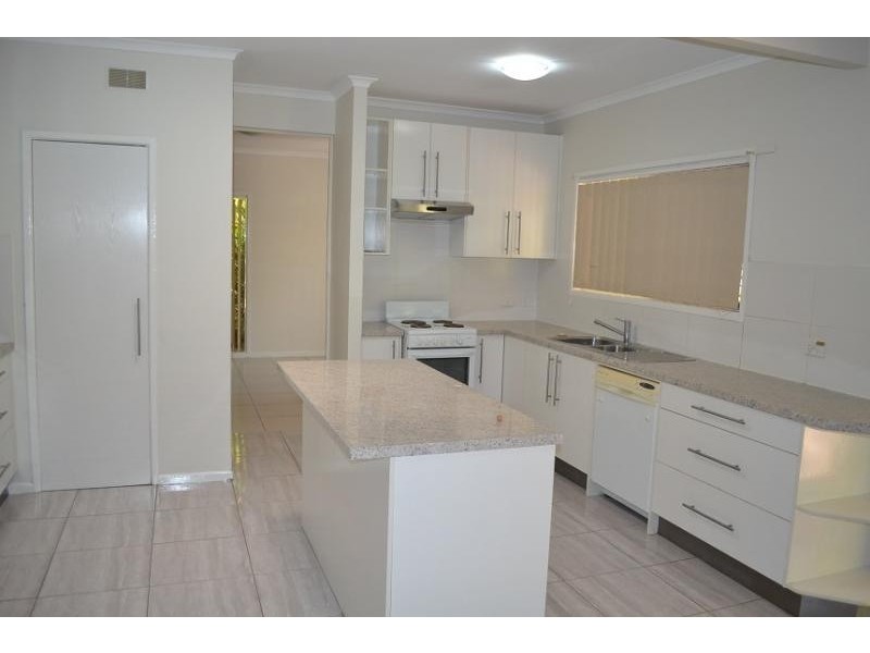 7 Beta Ave, Kingston QLD 4114