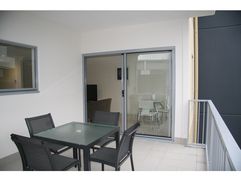 219/23 Robinson Place, Kelvin Grove QLD 4059