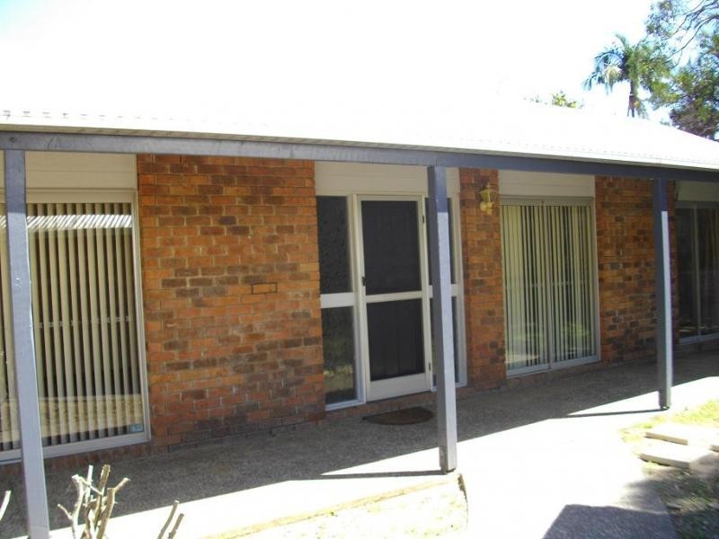 18 Tangmere Street, Chapel Hill QLD 4069