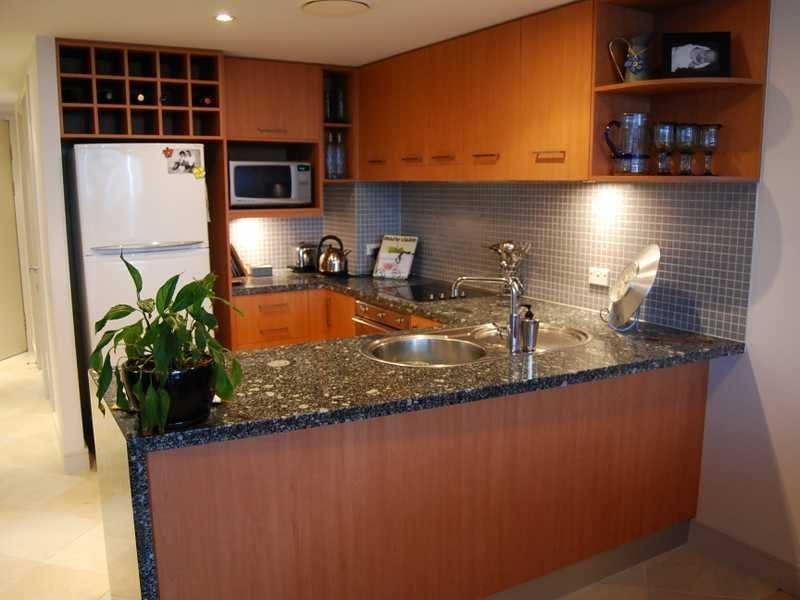 13 Nicklin Way, Minyama QLD 4575