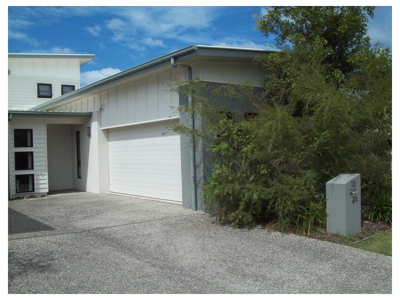 2/12 Hans Boysen Drive, Mudjimba QLD 4564