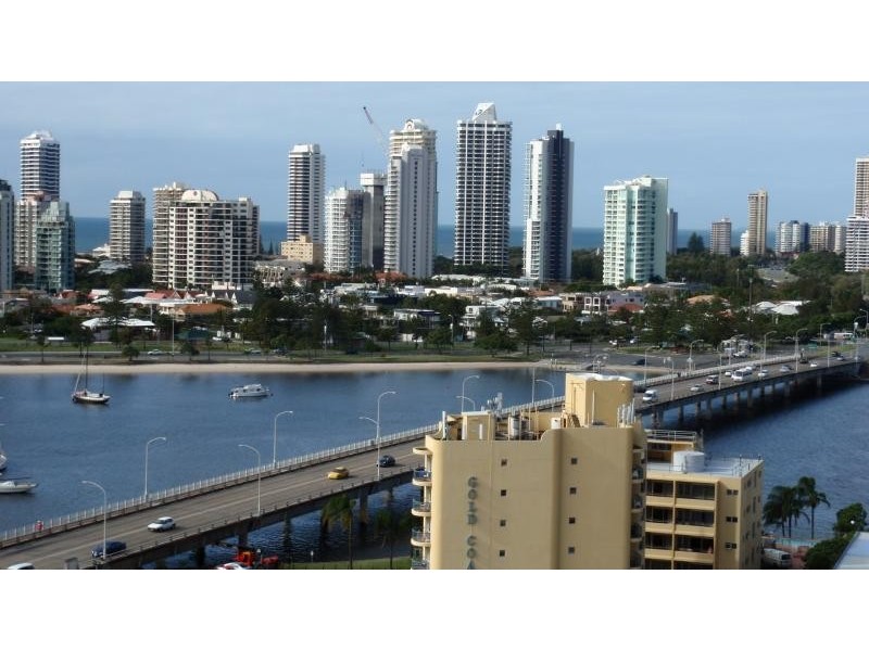 7/1 Como Crescent, Southport QLD 4215