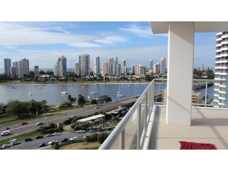 7/1 Como Crescent, Southport QLD 4215