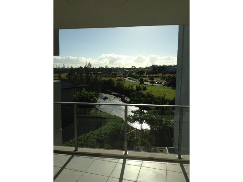 2 Riverwalk Ave, Robina QLD 4226