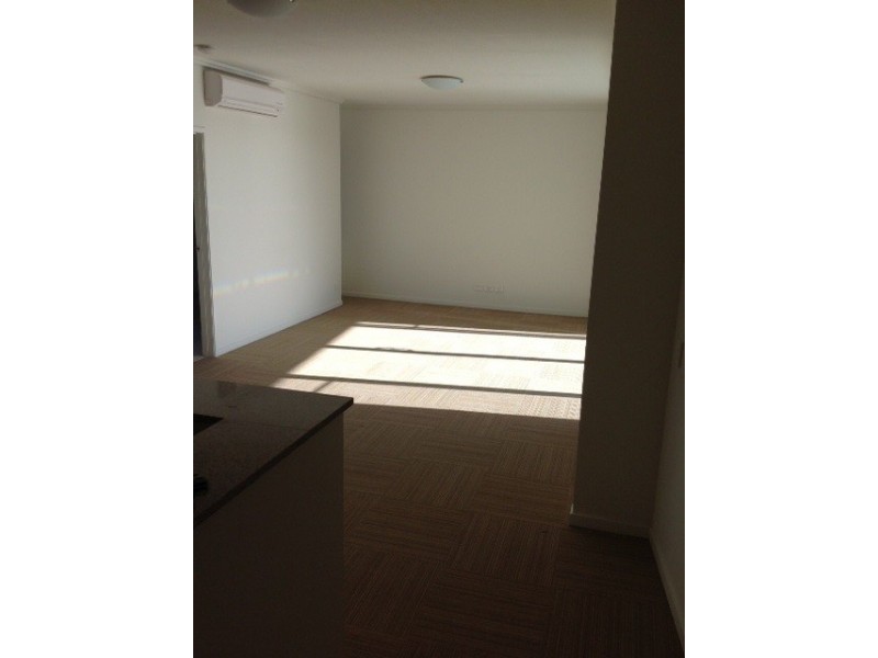 2 Riverwalk Ave, Robina QLD 4226