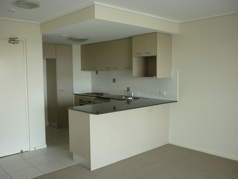 54/4 Grand Parade, Kawana Island QLD 4575