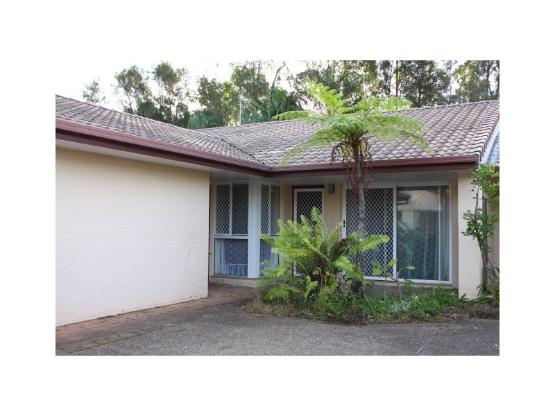 128 Benowa Road, Southport QLD 4215
