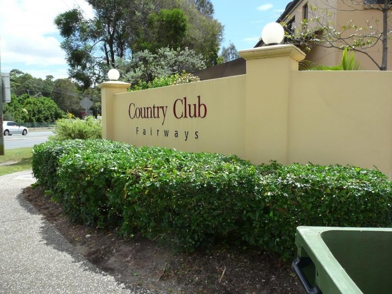 113 Arundel Dr, Arundel QLD 4214