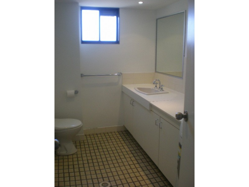 12 Parker St, Maroochydore QLD 4558