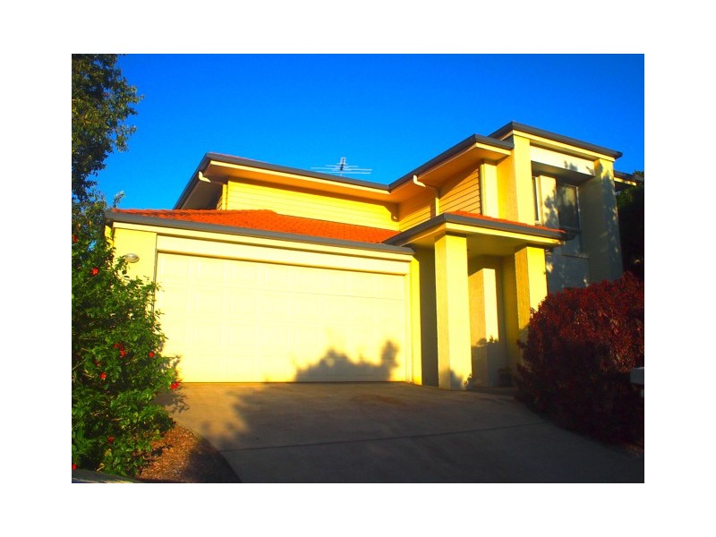 4 Shaw Place, Redland Bay QLD 4165