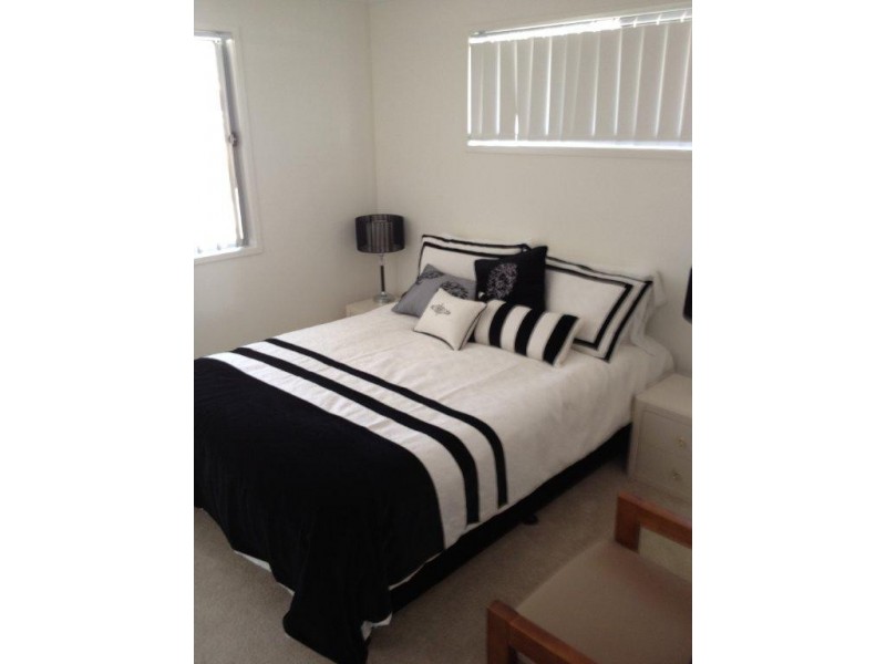 2 Photinia Crescent, Mountain Creek QLD 4557