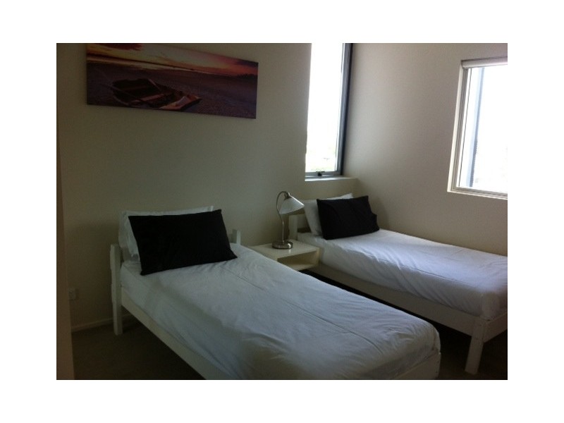 89 Lambert St, Kangaroo Point QLD 4169