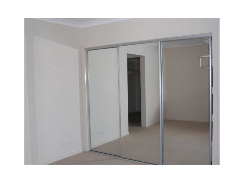 10 Tallebudgera Drive, Palm Beach QLD 4221