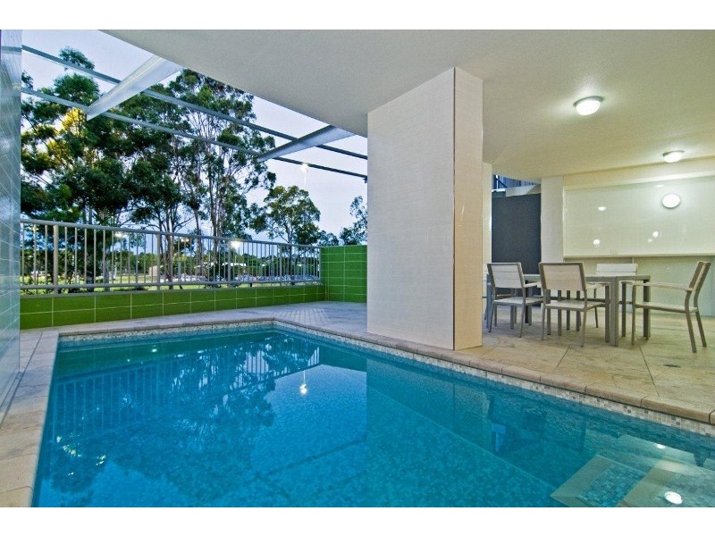 64/51 Playfield Street, Chermside QLD 4032