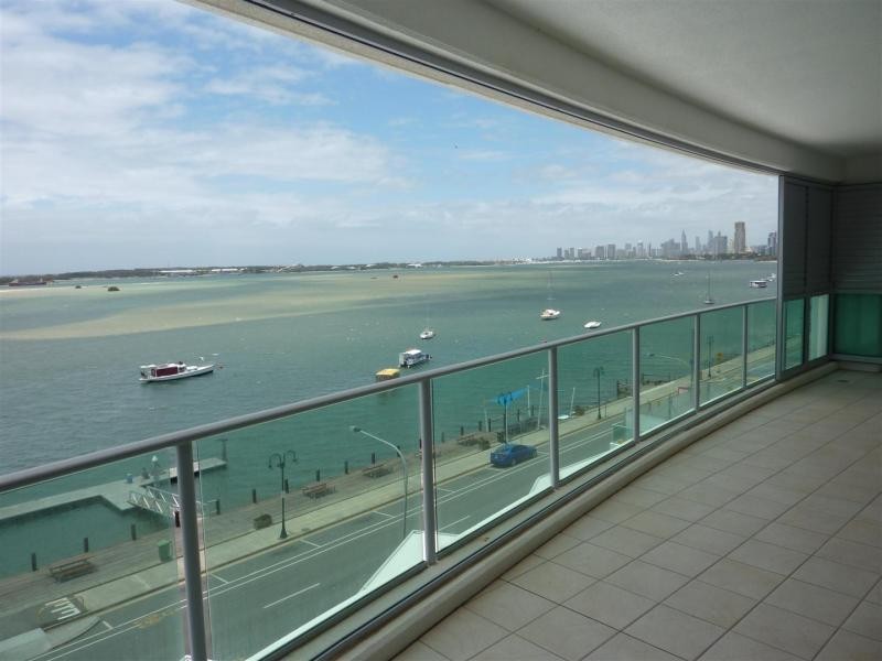 300 Marine Parade, Labrador QLD 4215