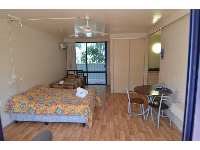 17/2877 Gold Coast Highway, Surfers Paradise QLD 4217