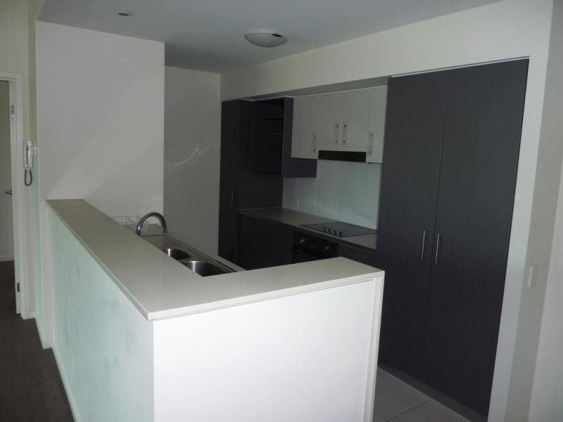 2 Riverwalk Ave, Robina QLD 4226