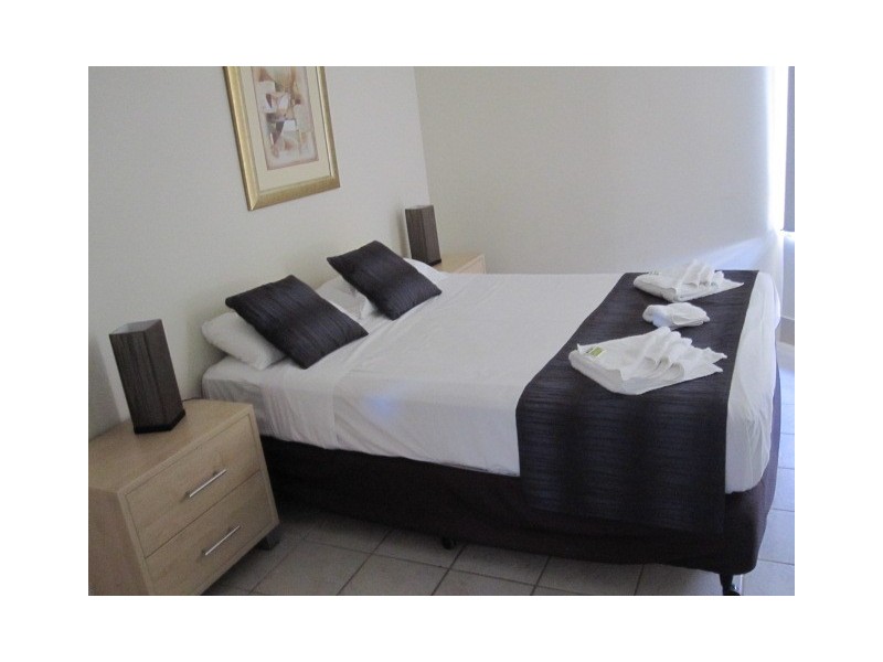 204/9 Laycock St, Surfers Paradise QLD 4217