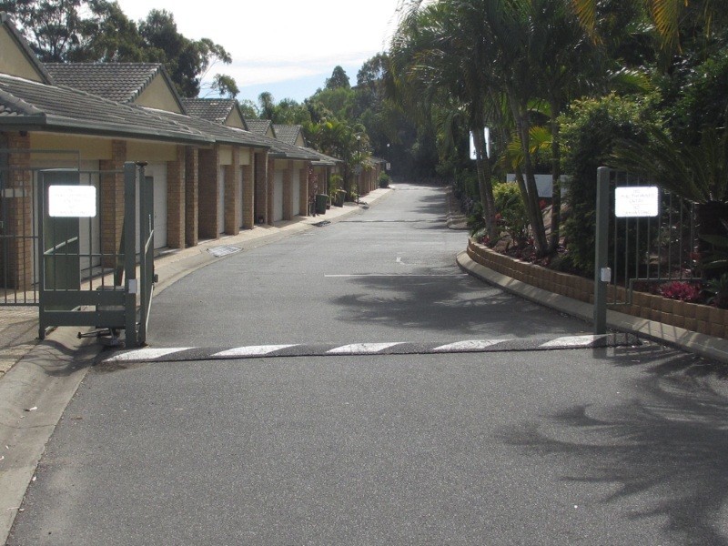 6 Crestridge Crescent, Oxenford QLD 4210