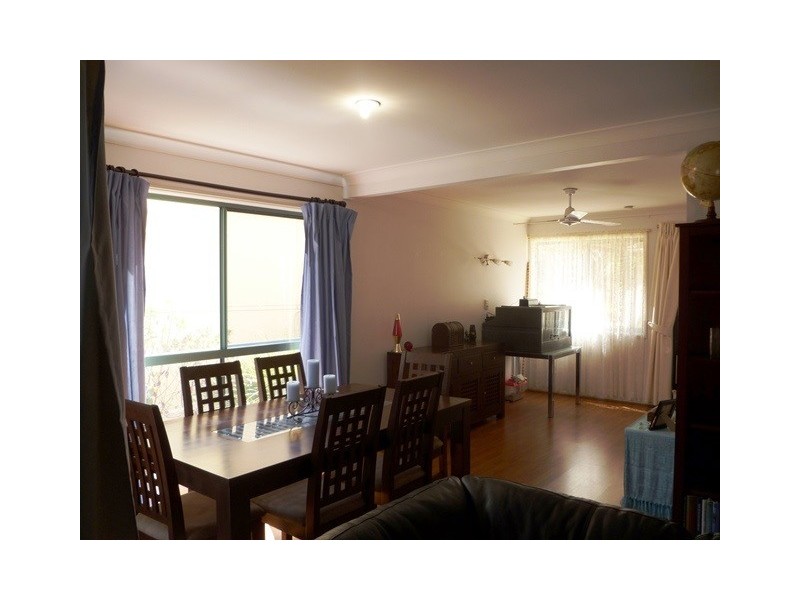 6 Crestridge Crescent, Oxenford QLD 4210