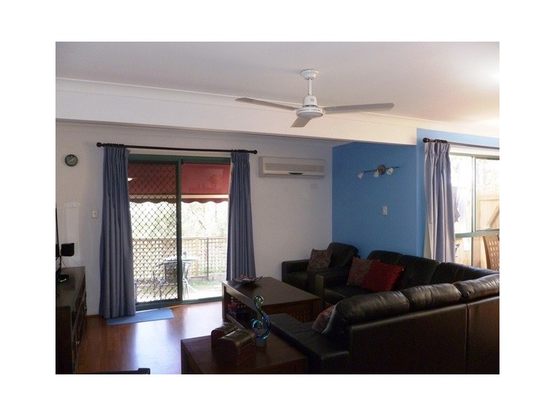 6 Crestridge Crescent, Oxenford QLD 4210