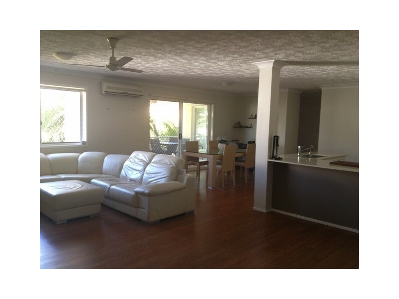 21/37 Mawarra Street, Chevron Island QLD 4217