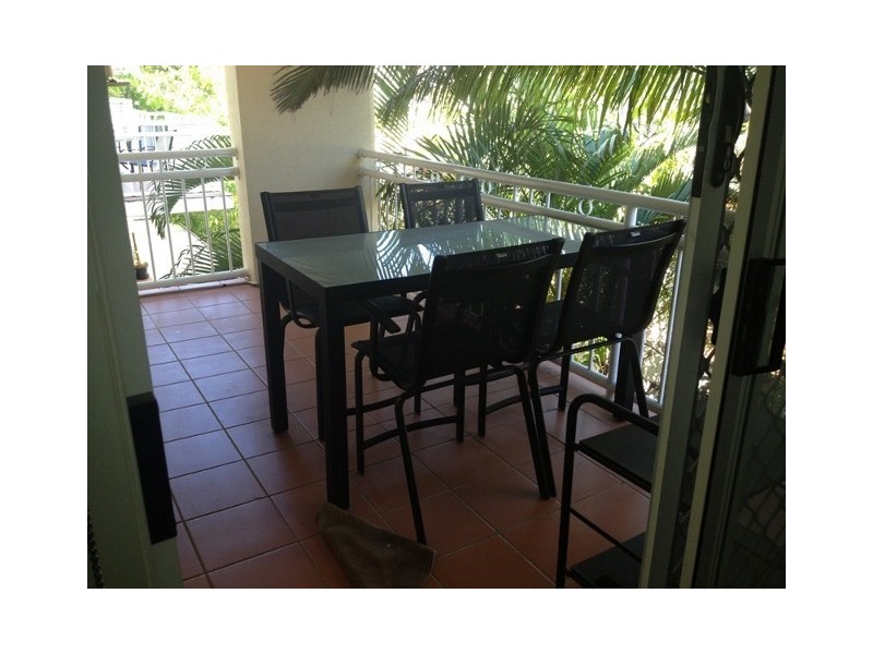 21/37 Mawarra Street, Chevron Island QLD 4217