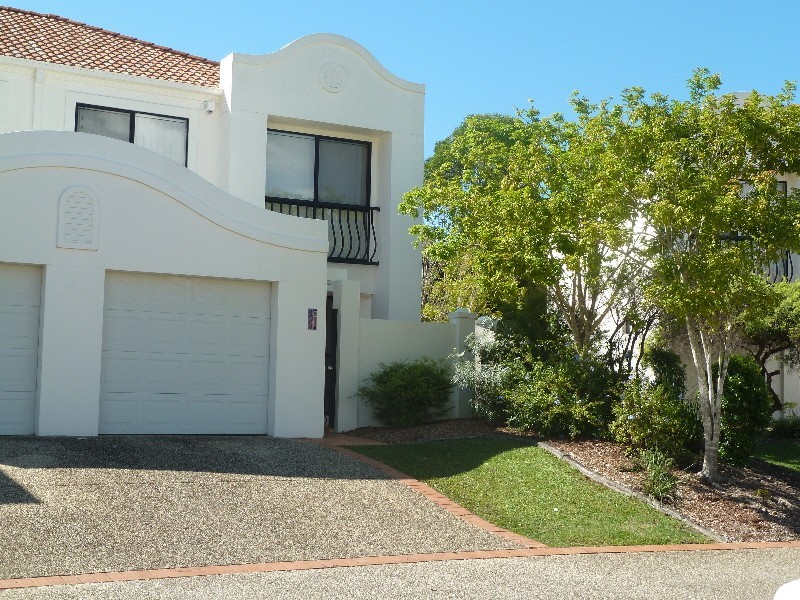 6/22-34 Glenside Drive, Robina QLD 4226