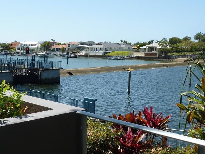 51 Grand Parade, Kawana Island QLD 4575