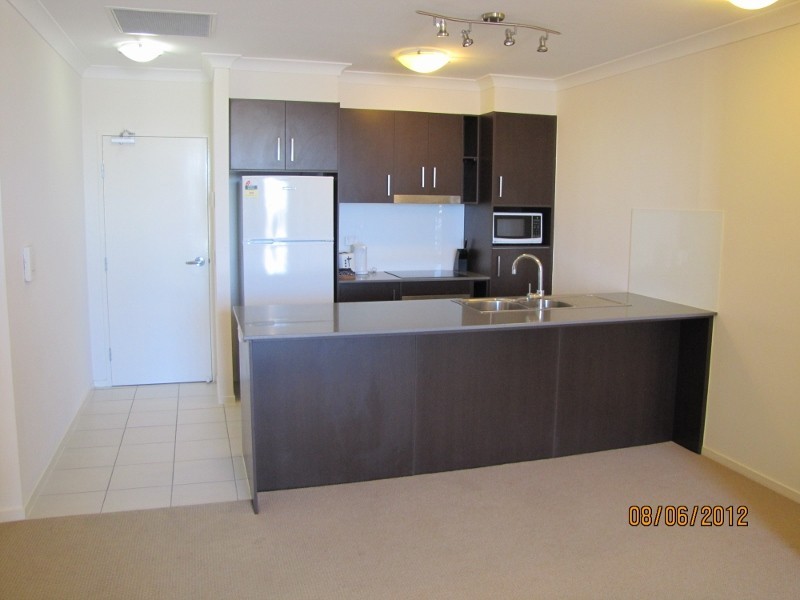 51 Playfield Street, Chermside QLD 4032