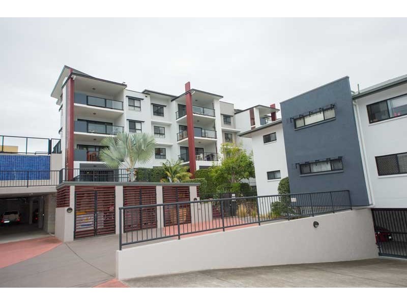 25/15 Kitchener Street., Coorparoo QLD 4151