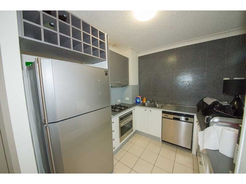 25/15 Kitchener Street., Coorparoo QLD 4151