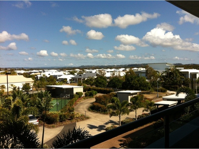 34/4 Grand Parade, Kawana Island QLD 4575