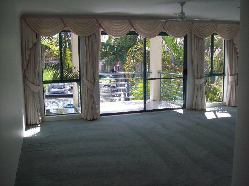 3 Lee Road, Runaway Bay QLD 4216