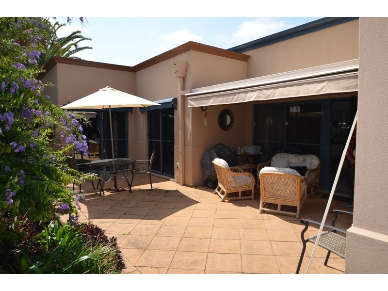 1/117 Palm Meadows Drive, Robina QLD 4226