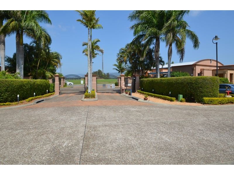 1/117 Palm Meadows Drive, Robina QLD 4226