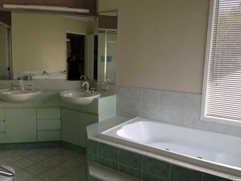 17 Dandelion Street, Eight Mile Plains QLD 4113