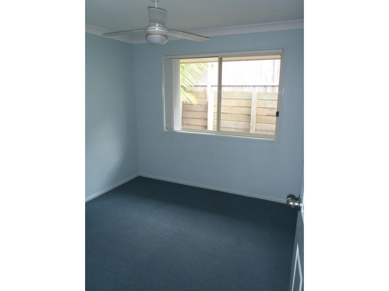 2/6 Kumnick Street, Upper Coomera QLD 4209