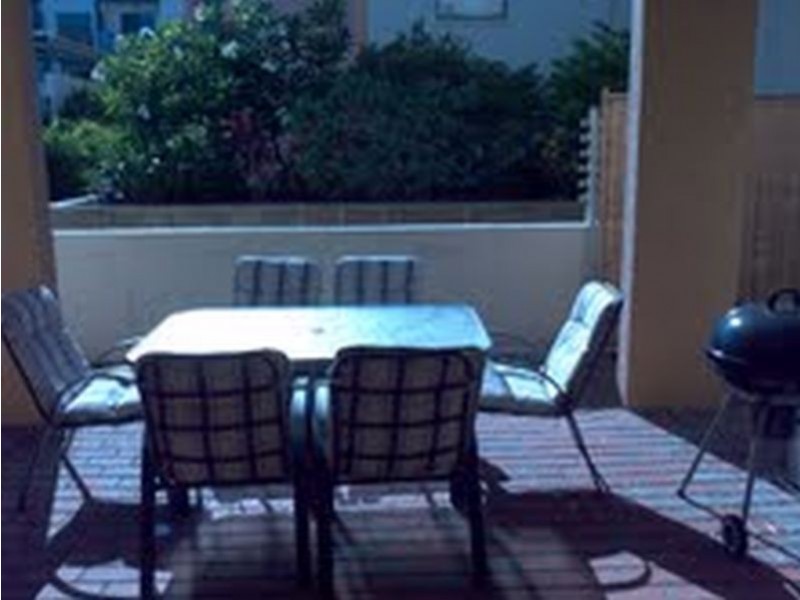 16/7 Landsborough Terrace,, Toowong QLD 4066